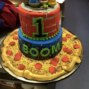 a cake made to look like a pizza