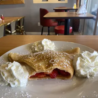 20. Strawberry, Lemon and Sugar Crepe