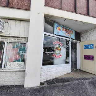 Located on the corner of Vineyard Boulevard and Liliha Street