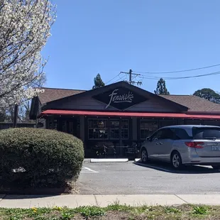 Fenwick&apos;s Restaurant