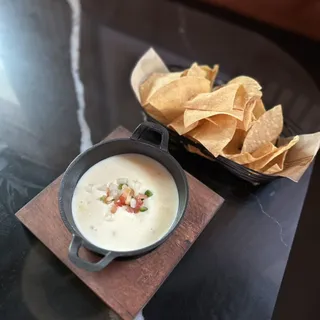 Queso Blanco Fondue