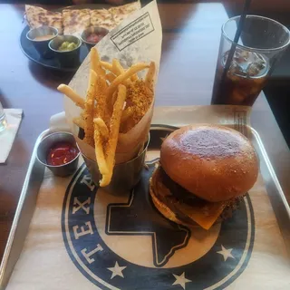 Ferah Smoke House Burger