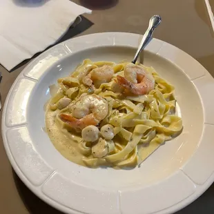 Shrimp and scallops fettuccine