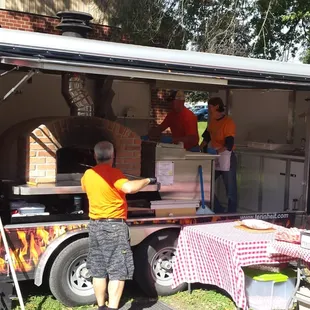 Ferinheit Wood Oven Pizza