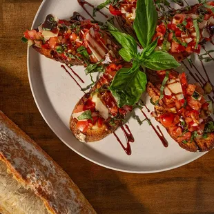 a plate of bread and a salad