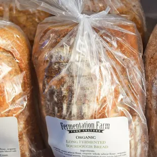 Long-fermented Sourdough Bread in the Retail Shop