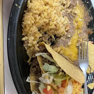Crispy beef taco plate.