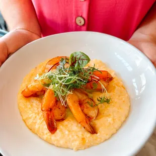 Shrimp and grits with jalapeño cream sauce