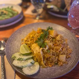 Pineapple fried rice with chicken