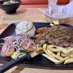 Bistek Bistec a Lo Pobre.