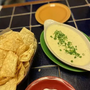 Queso and homamade Tortilla Chips. Such good queso!