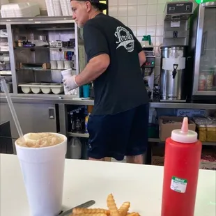 Double cheeseburger, Rootbeer Float