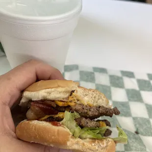 Double cheeseburger