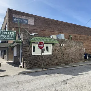 Outside view. Parking is on the side (right side of picture), and only has like 5-6parking spots total.