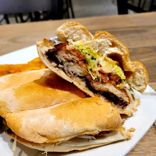 Fried chicken torta