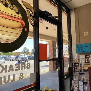 a view of the outside of a restaurant