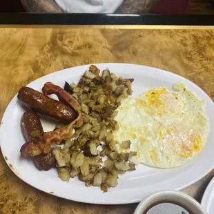 2 Over Easy Eggs 2 Bacon 2 Sausage Home Hash Taters