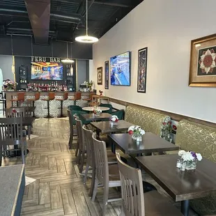 sushi and sashimi, interior