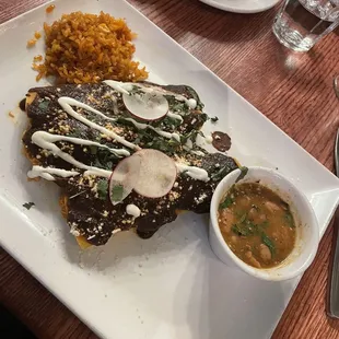 Pollo Con Mole Enchiladas