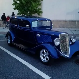 1933 Ford Sedan on Main Street