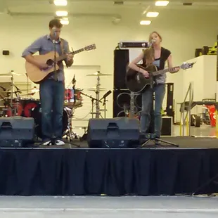 Jenna Epkey entertaining the crowd!