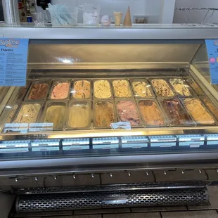 Betty Rae's ice cream-lots of choices!!