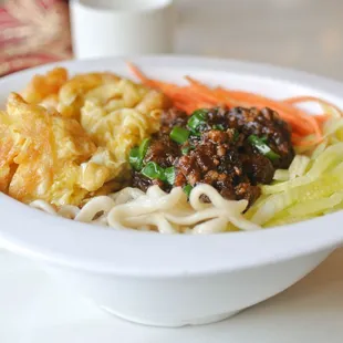 Black Bean Noodle (zha jiang mian) 炸酱面