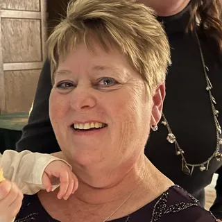 Cathy T.