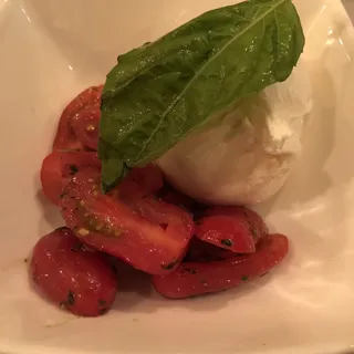 Burrata e Pomodorini