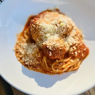 Bucatini Meatball Hero (Lunch)