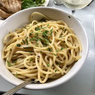 Bucatini Cacio E Pepe