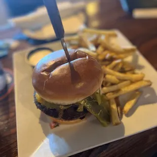 Green chili burger (substitute impossible burger patty)
