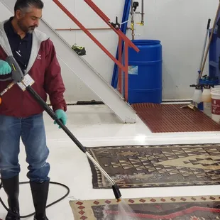 Navajo Area Rug Cleaning specialists