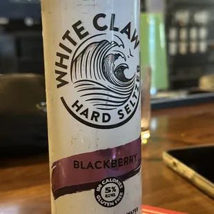 a can of white claw hard selt