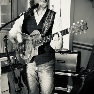 Live music- Tonight was Woody Russell with his jazzy folk originals