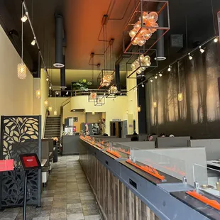 sushi and sashimi, interior