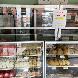 a display case full of donuts
