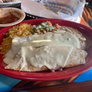 a plate of mexican food