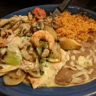 a plate of mexican food