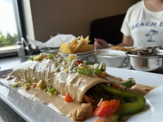 Los Cuates Cantina & Grill