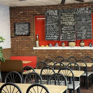 Their menu is so incredibly priced, the lunch specials are all amazing. Take the whole family and enjoy and wonderful feast....