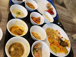 D'Pinoy Joint
