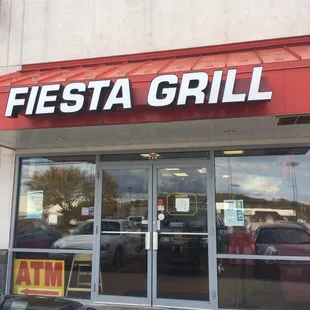 outside, pizza