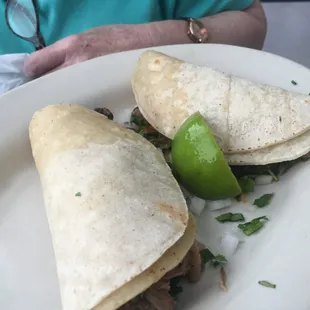 2 Tacos Mexicanos