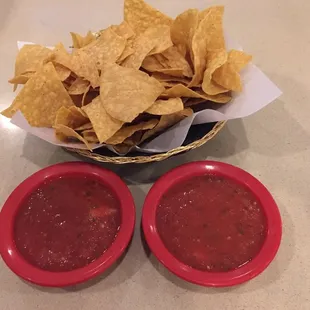 Hot chips and salsa as soon as your seated