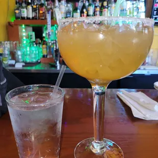 Skinny Margarita and water