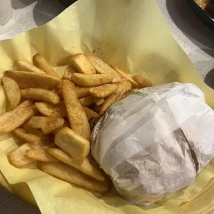 Milanesa Torta w/ French fries