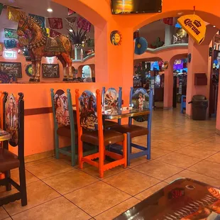 The decor