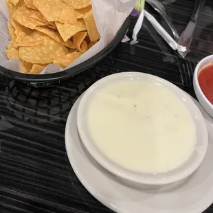 Chips and cheese sauce