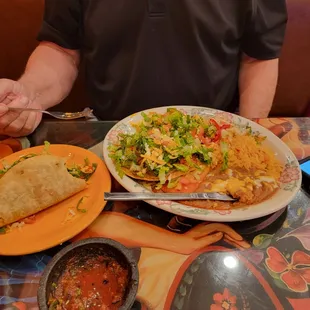 Enchilada/taco combo plate